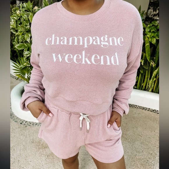 NWOT Champagne Weekend Corded Lounge Set - Picture 2 of 6